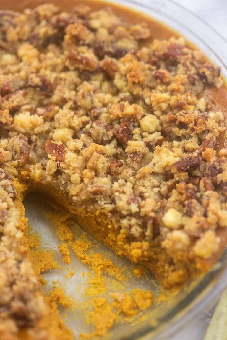 Keto Pumpkin Pie With Streusel Topping