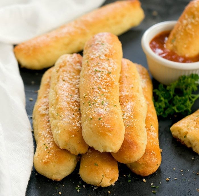 Low Carb Keto Garlic Breadsticks